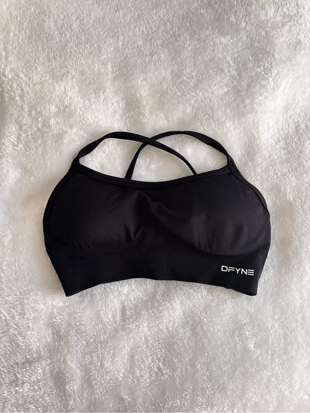 DFYNE black sports bra